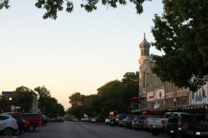 The Historic Georgetown Square - Walking Distance From Johnston Counseling and Wellness